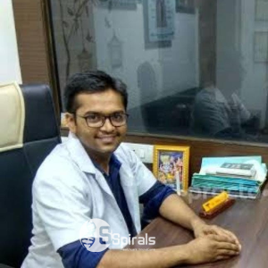 Dr. Nishit Thekdi